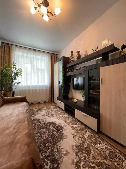 Продам 1к квартиру с ремонтом в новом кирпичном доме Верх пр.