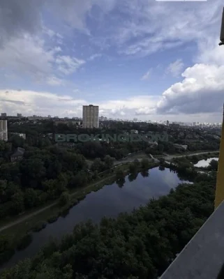 3 ком. кв. 81 кв. г. ул. Кадетский Гай 10.е.