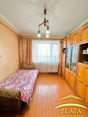 Продажа большой 4-к квартиры в центре города