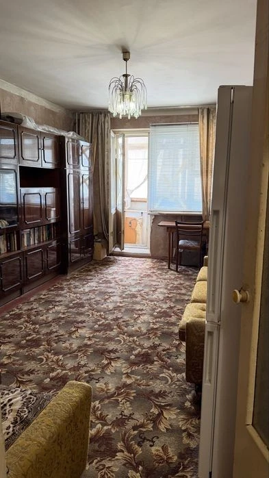 One-room apartment Akademmistechko Ushakova 20