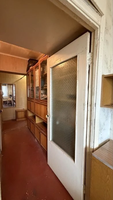 One-room apartment Akademmistechko Ushakova 20