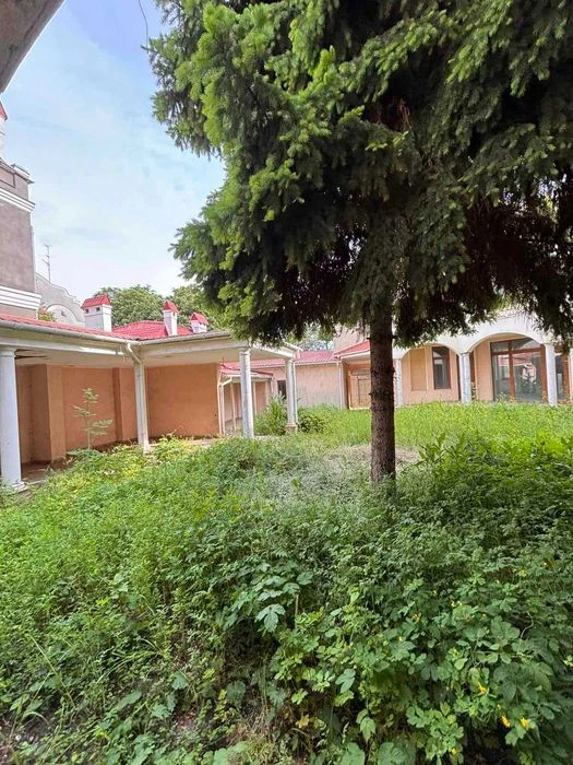 Продам ДОМ -  Усадьба, 950 кв. м  7. ст Фонтана