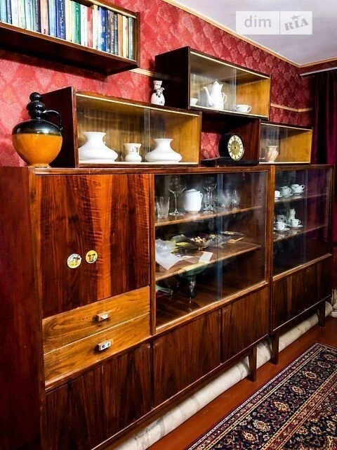 For sale 3-room apartment 59 sq. m. on Zhmerynska Street 22 • ID 34550