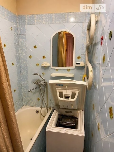 For sale 3-room apartment 59 sq. m. on Zhmerynska Street 22 • ID 34550