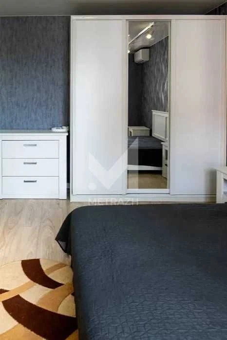 Residential complex Saltovsky 1-room apartment with renovation, Dragomanova street, district Met