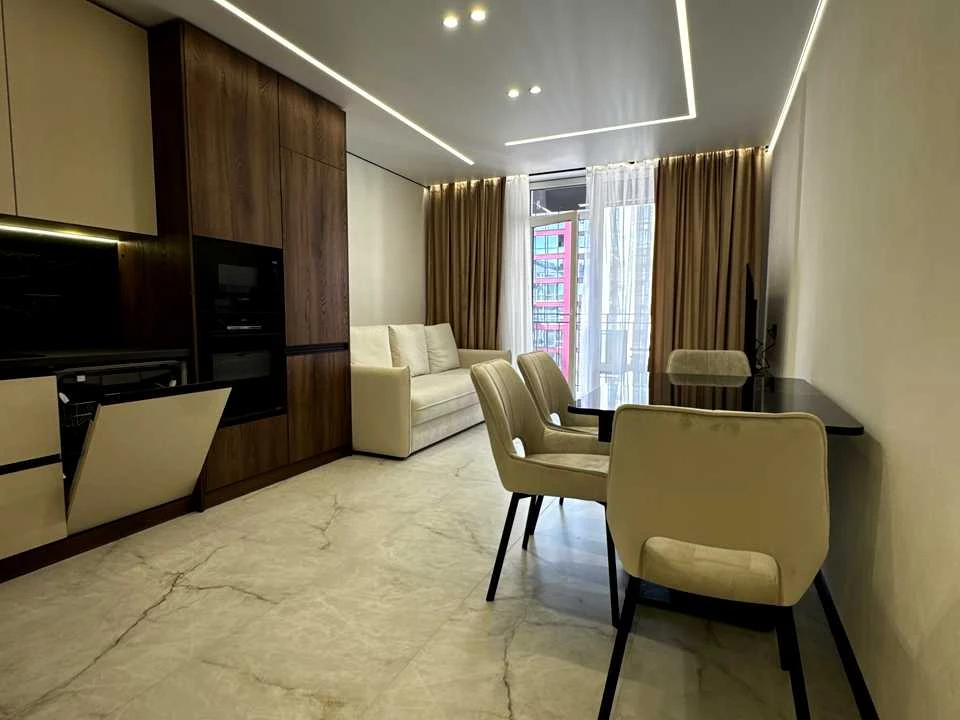 Apartment. Ivano-Frankivsk, Romana Levytskoho St.