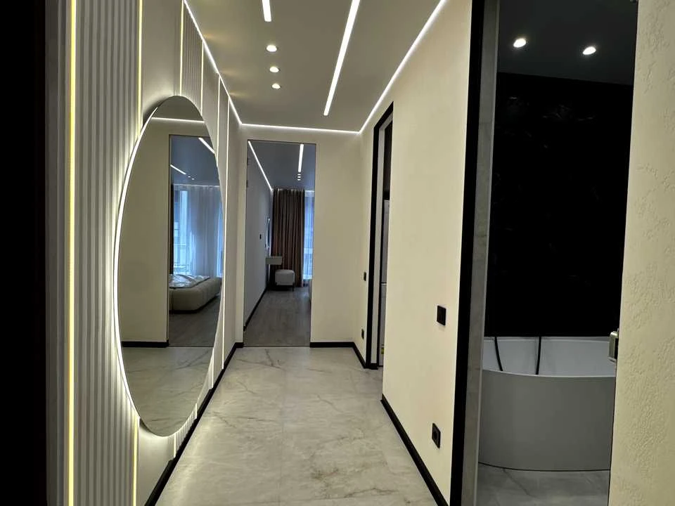 Apartment. Ivano-Frankivsk, Romana Levytskoho St.