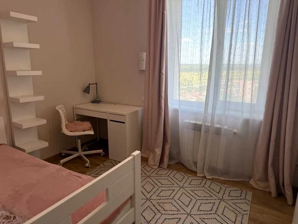 Apartment. Kharkiv, Yubileiny Ave. ()