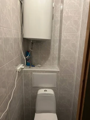 I am selling a 2-room apartment.