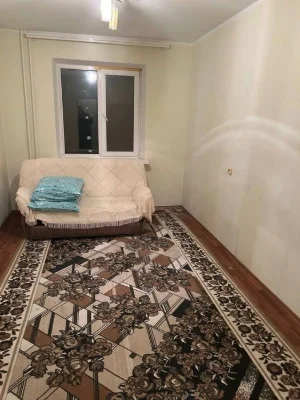 I am selling a 2-room apartment.