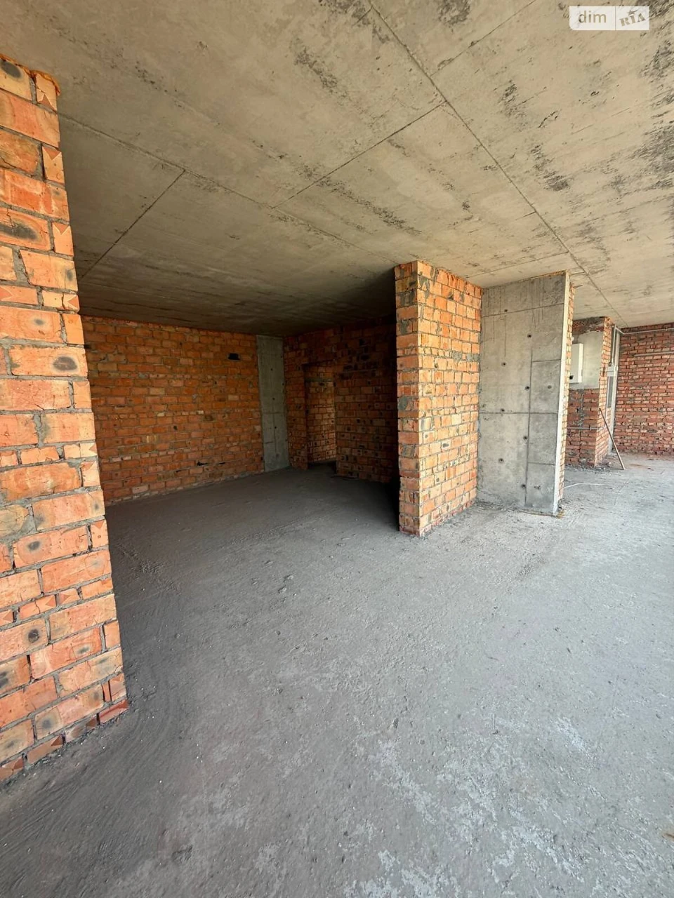 Продаж Квартира Озерна