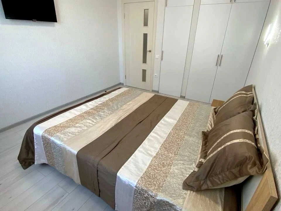 Apartment. Odesa, Academician Sakharova St., (59 Pearl)