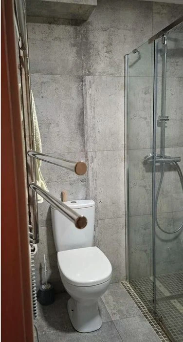 4 комнатная квартира , полный фарш , Королева , Костанди ,