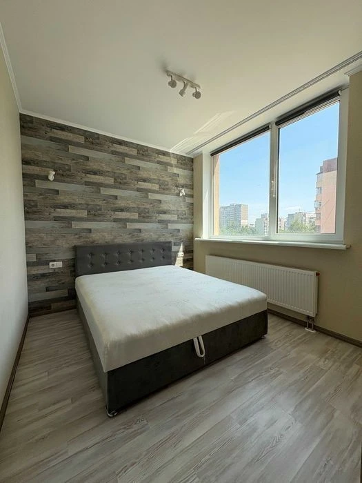 WITHOUT% I will sell a 1-room apartment in the residential complex Varshavsky microdistrict, Euro Ave.