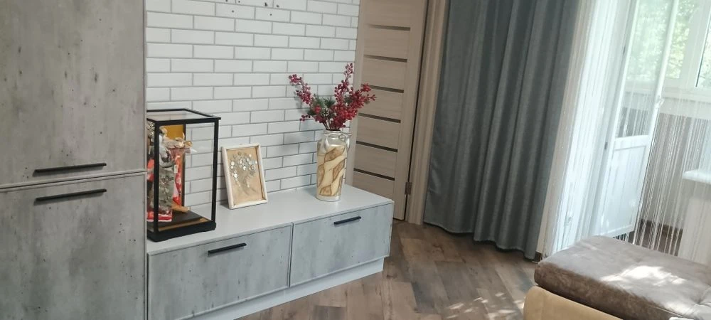 4 комнатная квартира , полный фарш , Королева , Костанди ,