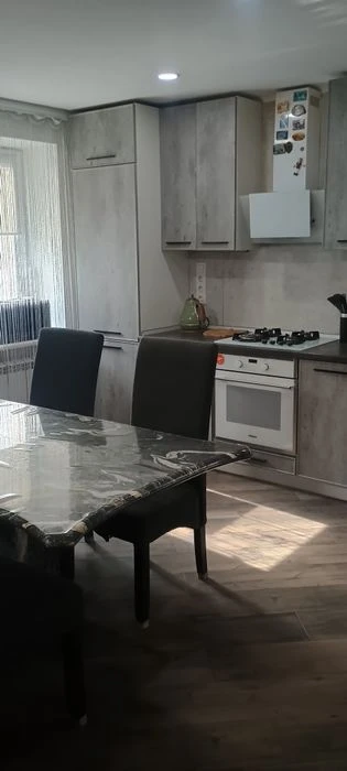 4 комнатная квартира , полный фарш , Королева , Костанди ,