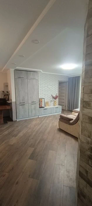 4 комнатная квартира , полный фарш , Королева , Костанди ,