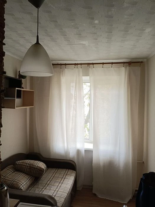 Продам квартиру - студию м.23Авуста