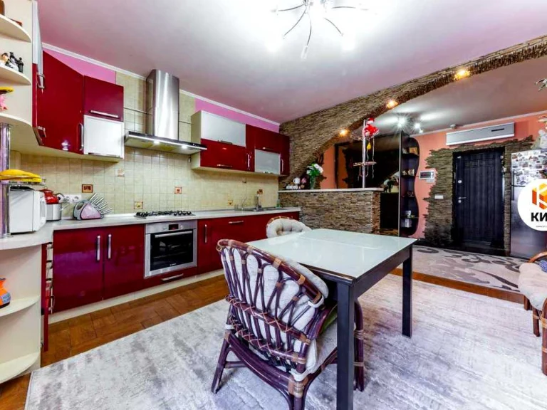 Apartment. Kharkiv, Sobornosti Ukrainy St. (Friendship of Peoples)