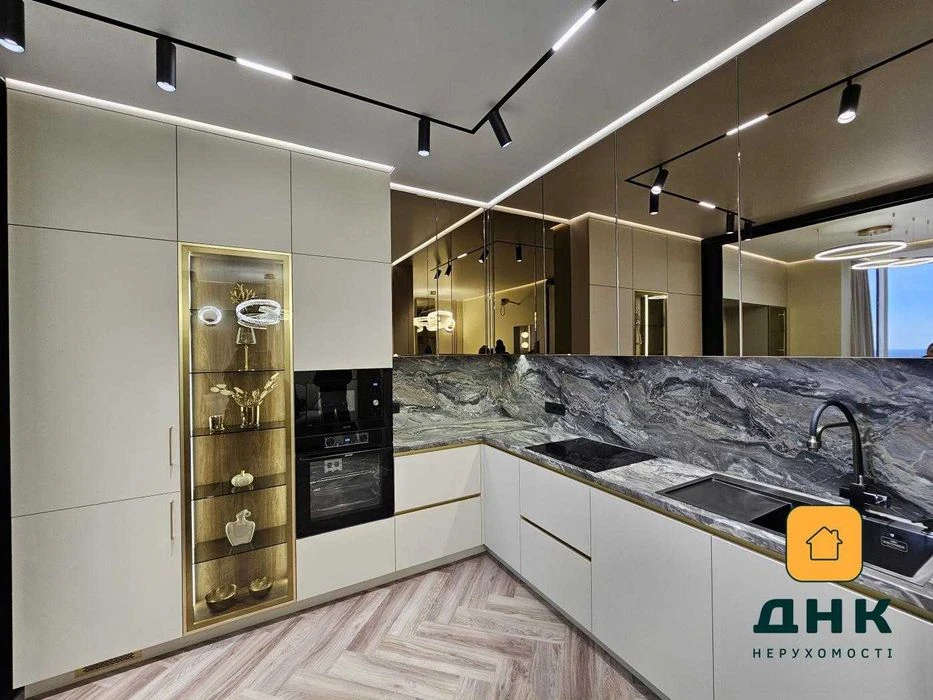 Шикарная 3-к квартира 110 м², Море из каждого окна ЖК Жемч.