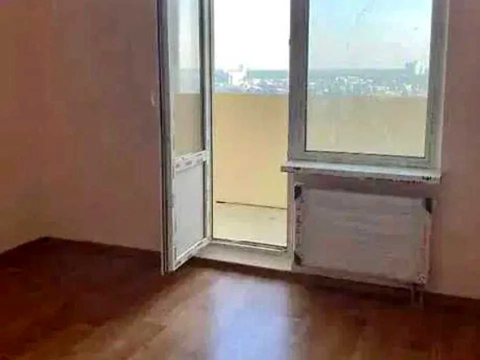 Apartment. Kyiv, Konoplyanska St.