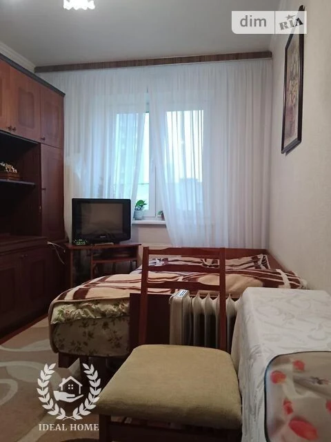 Room for sale 11.6 sq. m. on Azerbaycanska Street 8B • ID 28