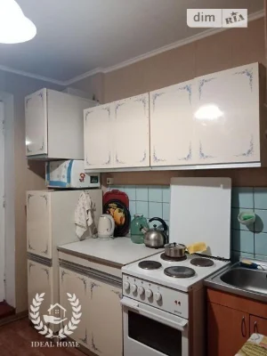 Продаж кімнати 11.6 кв. м на вул. Азербайджанська 8Б • ID 28