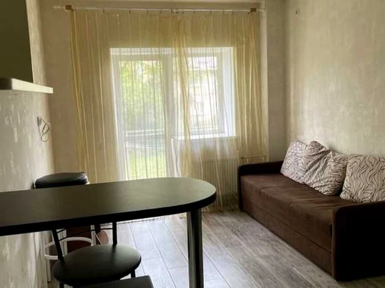 Apartment. Kharkiv, Dobrovoltsiv St.