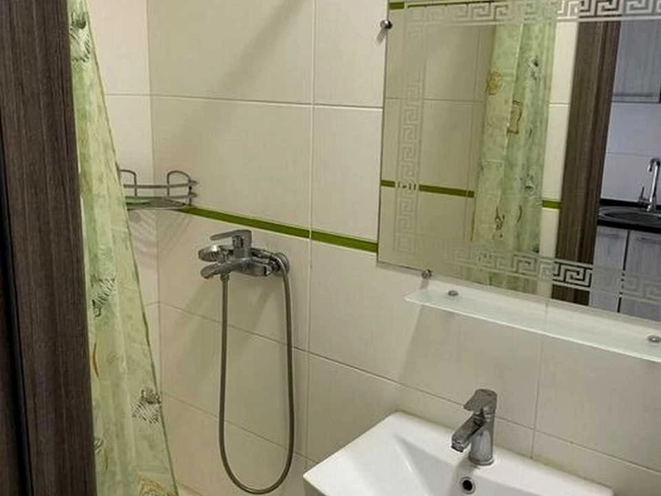 Apartment. Kharkiv, Dobrovoltsiv St.