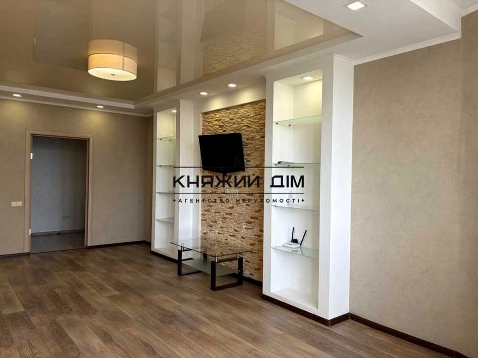 Apartment. Kyiv, Kharkiv highway