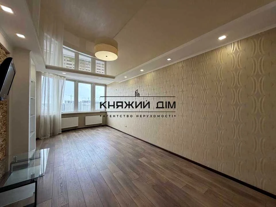 Apartment. Kyiv, Kharkiv highway