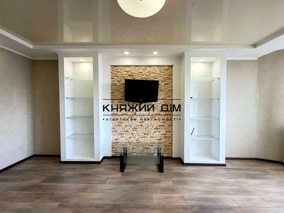 Apartment. Kyiv, Kharkiv highway