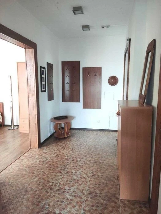 Without % Likograd, Zdanovska, 1 sq m 57 m2