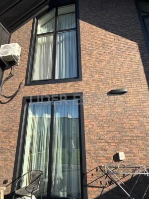 Продається таунхаус: 4 кімнати, 150 м², 2.5 сотки, Ужгород!