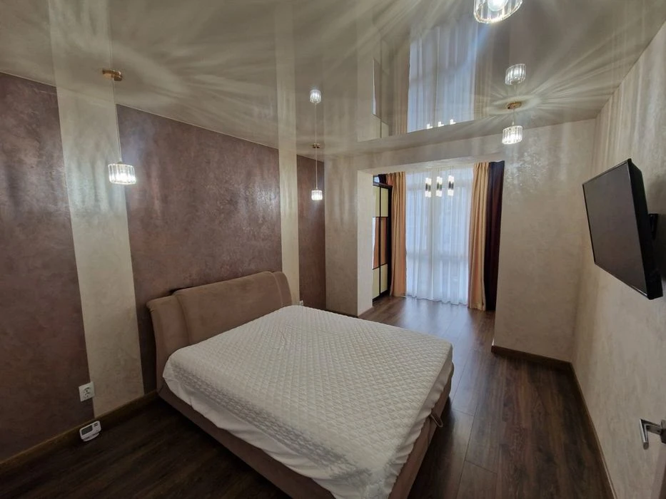 Продается квартира с большой кухней 30м., в ЖК закрытого типа.