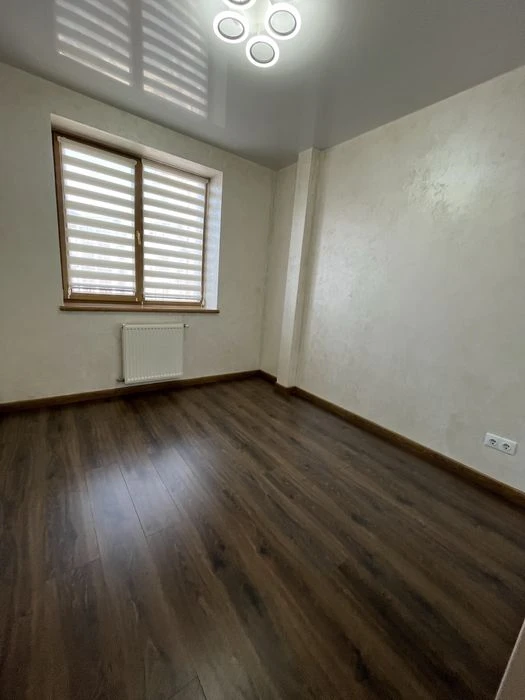 Продается квартира с большой кухней 30м., в ЖК закрытого типа.