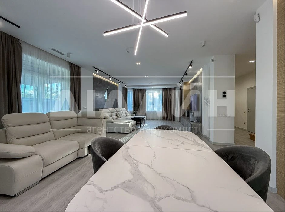 House with new renovation in 2024 on Velikiy Lug