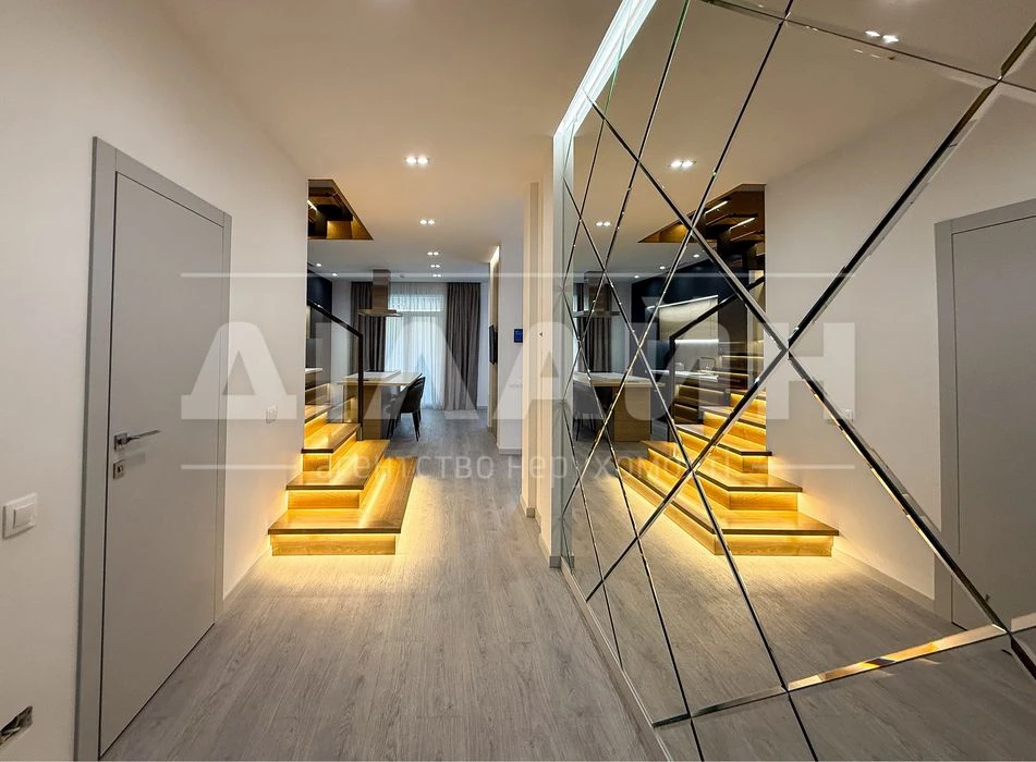 House with new renovation in 2024 on Velikiy Lug
