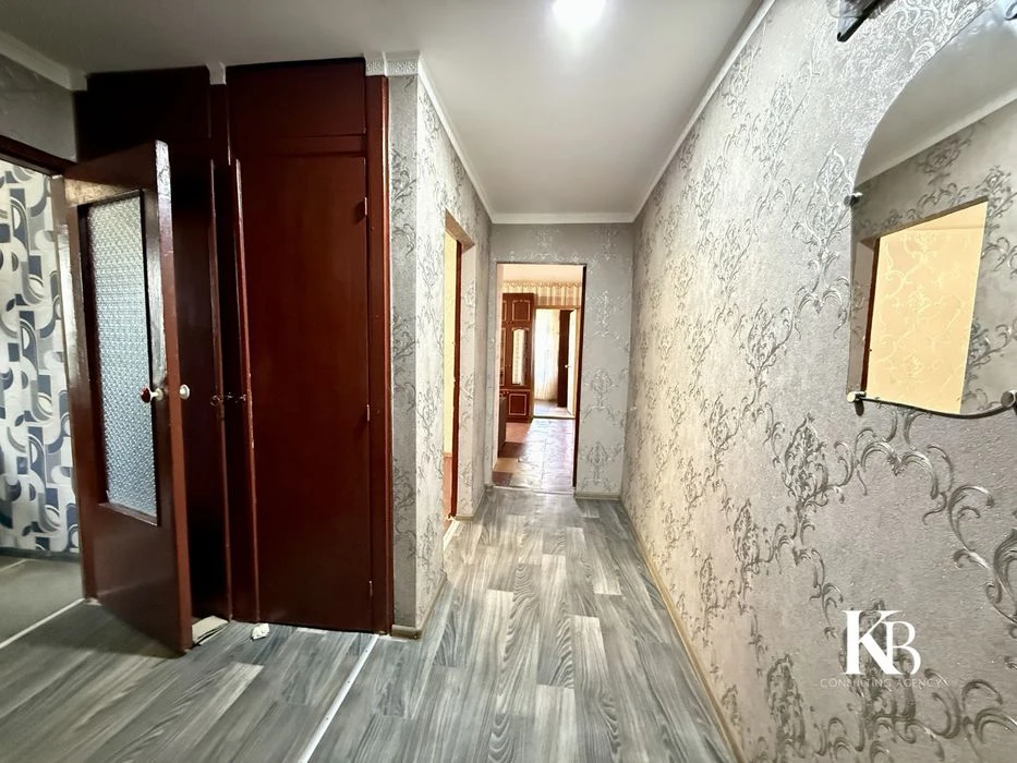 Продам 3 комнатную квартиру 12 Квартал, ул.Гладкова, Тера.