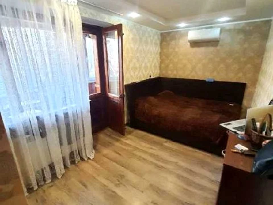 Квартира. Запорожье, Нижнеднепровская ул.