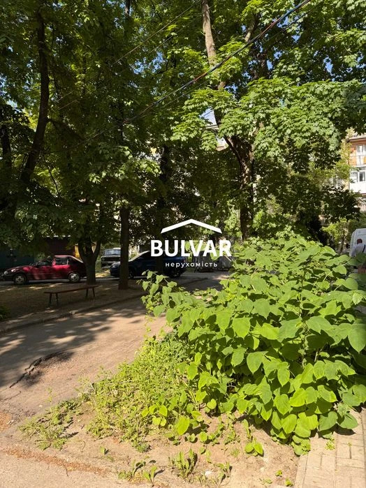 My EX‼️ Price reduced‼️ Selling 3-room apartment, BRICK house