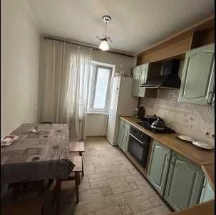 Продам 3 кімн.кв. Парковая