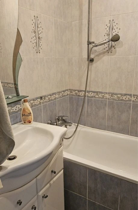 *Продаж 2-х кімнатної квартири на ПЗР