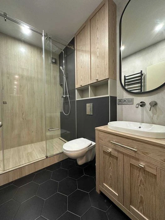 Продам 4х кімнатну квартиру з Гаражем ЖК Щасливий 1250$/м Ви