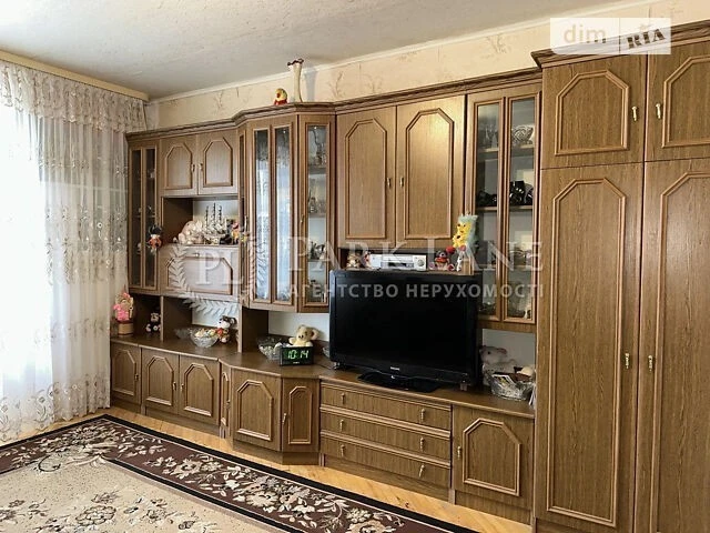 Sale of 4-room apartment 86.5 sq. m. on Velyka Kytaivska 6 st. •