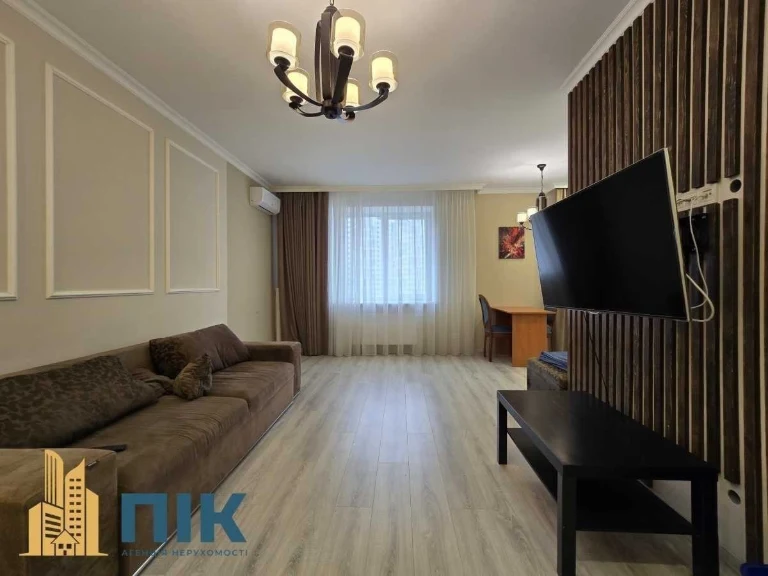 One-room apartment 47.5 m² for sale, Kombynatnaya street, 25