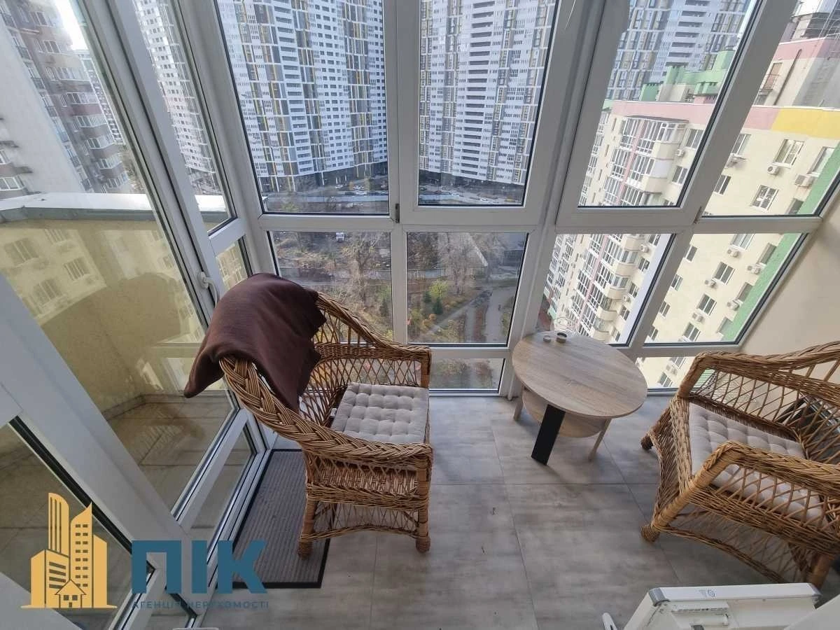 One-room apartment 47.5 m² for sale, Kombynatnaya street, 25