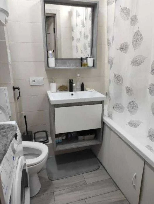 1st apartment for sale in Dnipro district