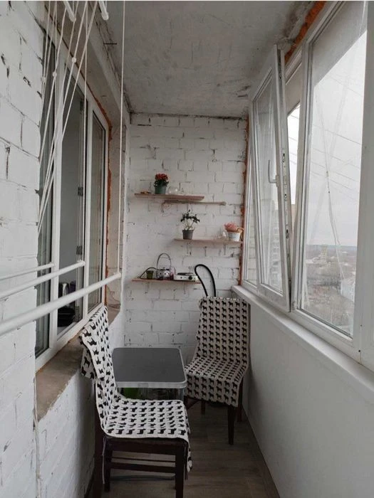 1st apartment for sale in Dnipro district