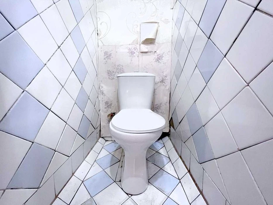 2 rooms in BRICK with COSMETICS middle floor ROBOCHOYA district (71